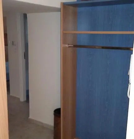 Villy's Cozy Apartment Kalamata